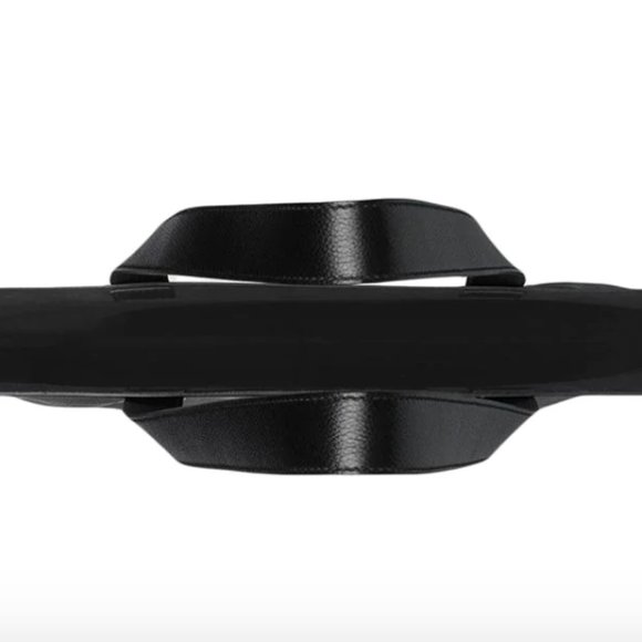 Gucci Logo Print Leather Tote Bag in Black NEW WITH DUST BAG - Picture 6 of 9